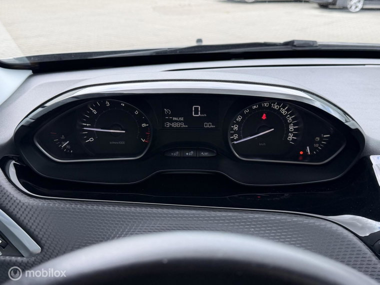 Vehicle Image 26