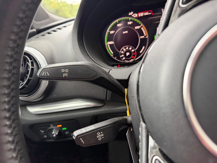 Vehicle Image 23