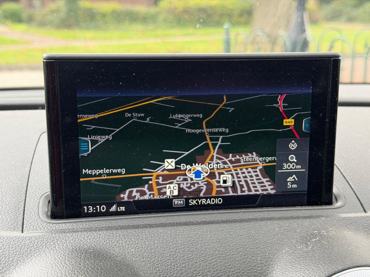 Vehicle Image 31