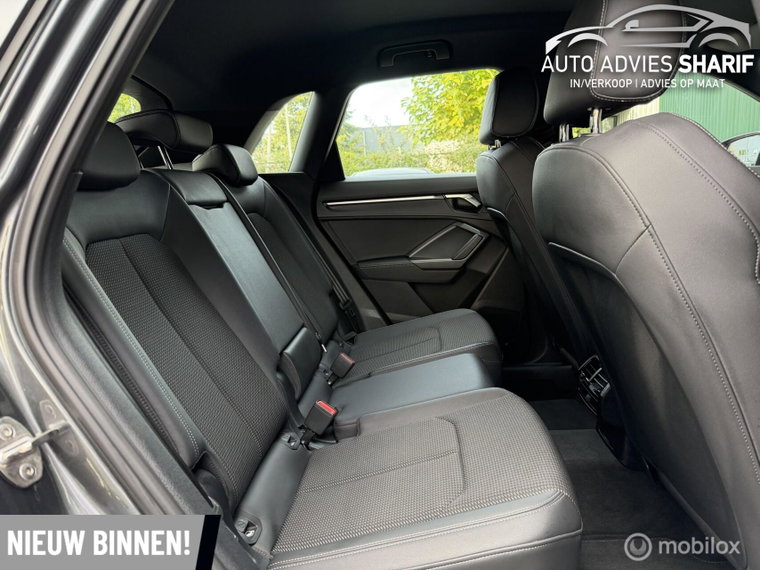 Vehicle Image 40