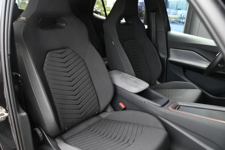 Vehicle Image 18