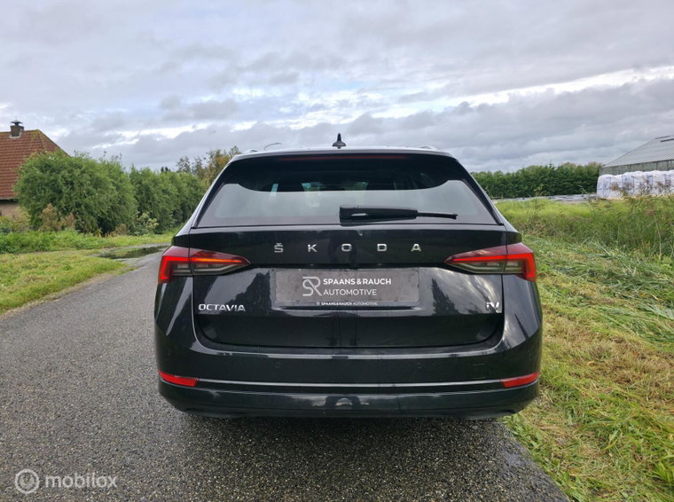 Vehicle Image 42