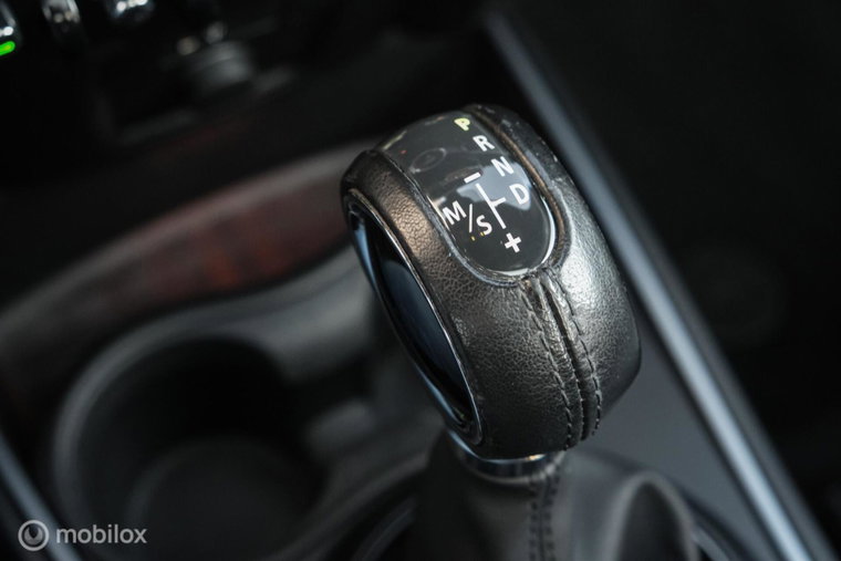 Vehicle Image 33