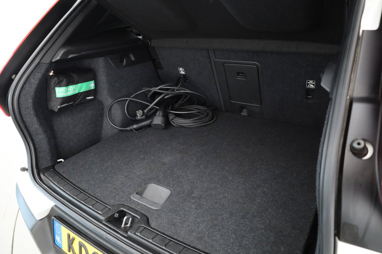 Vehicle Image 33