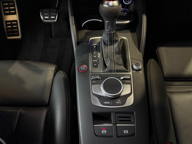 Vehicle Image 40