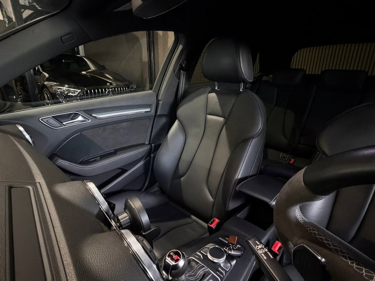 Vehicle Image 45