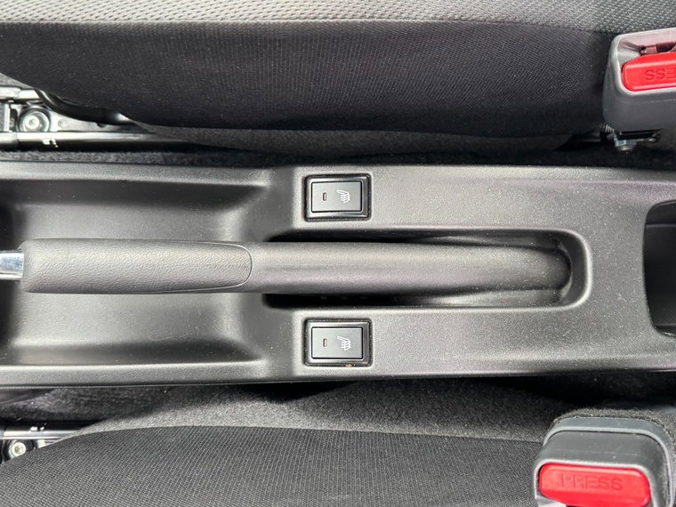 Vehicle Image 26