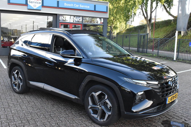 Vehicle Image 15
