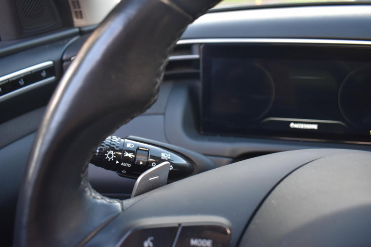 Vehicle Image 32