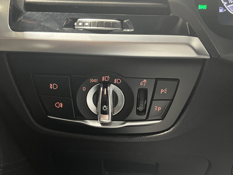 Vehicle Image 41