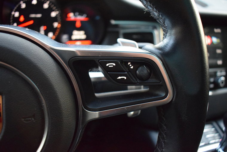 Vehicle Image 23