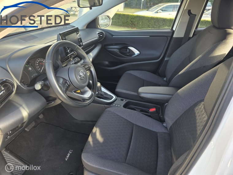 Vehicle Image 11