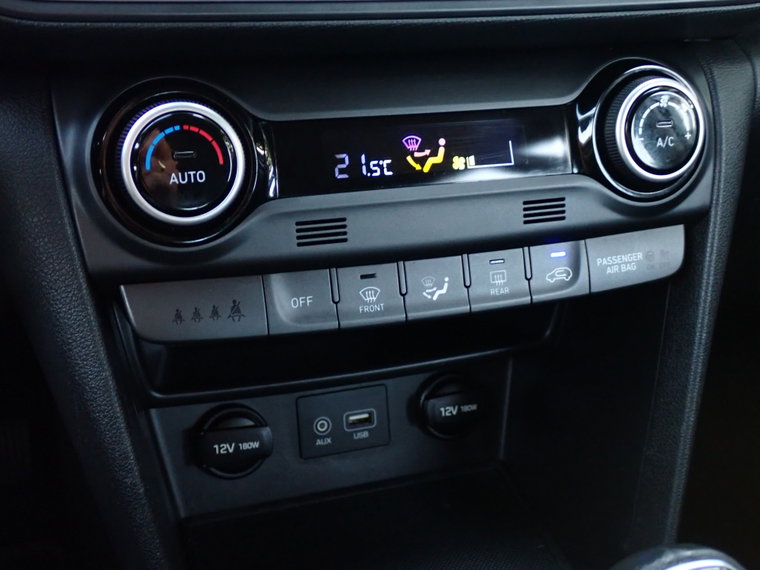 Vehicle Image 23
