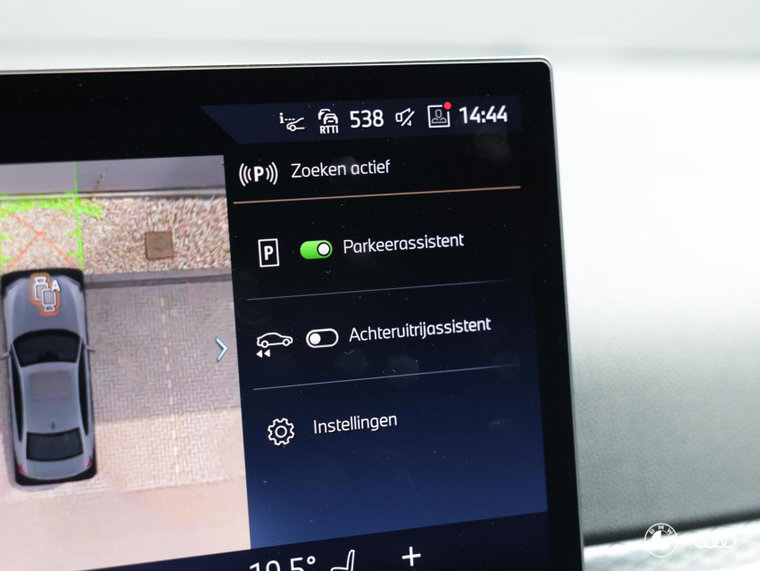 Vehicle Image 30