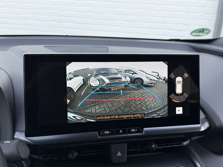 Vehicle Image 22