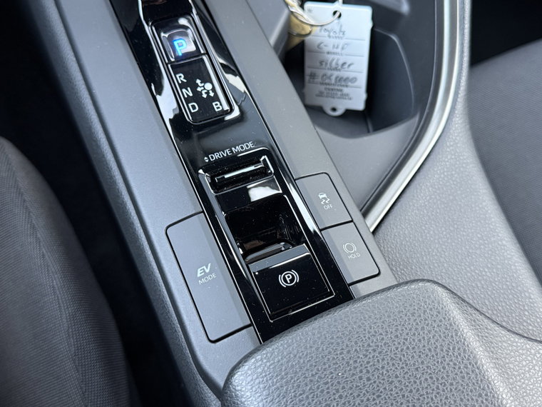 Vehicle Image 24