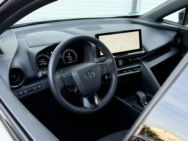 Vehicle Image 9