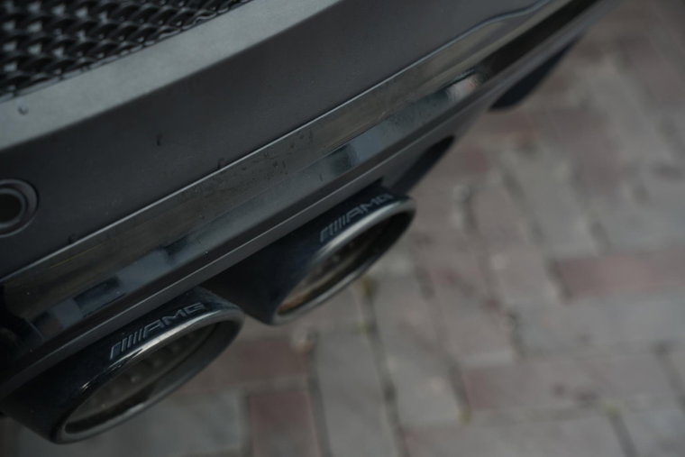 Vehicle Image 32