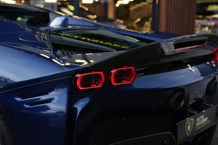Vehicle Image 24