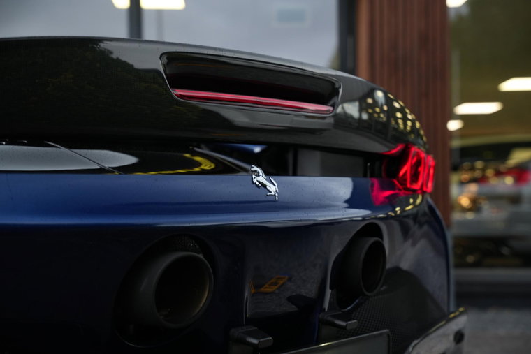 Vehicle Image 25