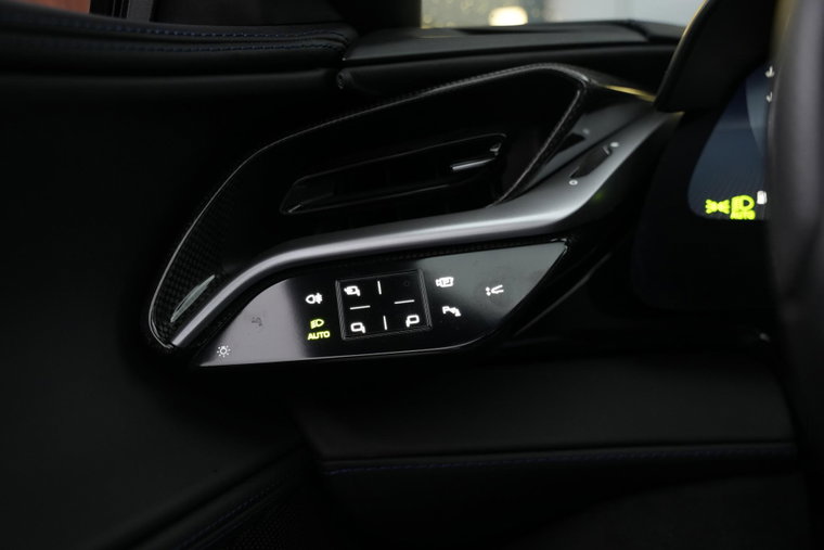 Vehicle Image 36