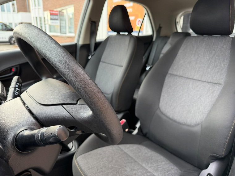 Vehicle Image 20