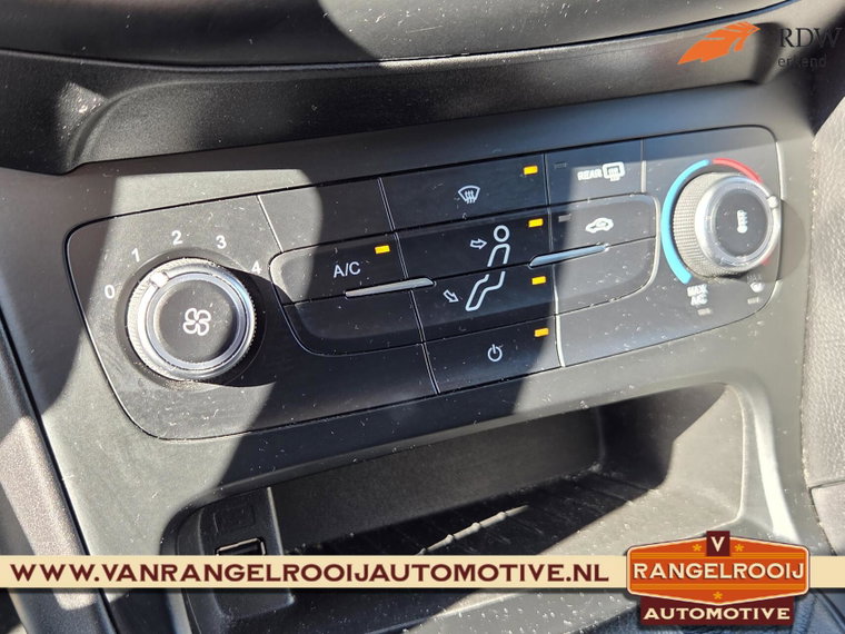 Vehicle Image 40