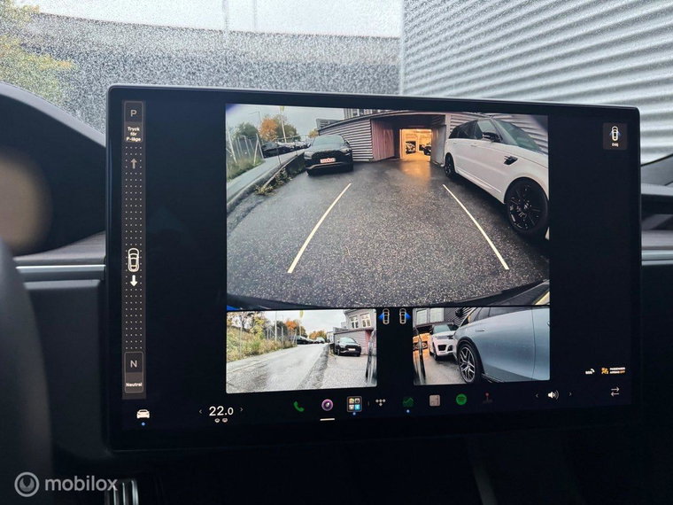 Vehicle Image 22