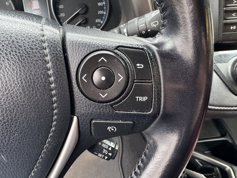 Vehicle Image 26