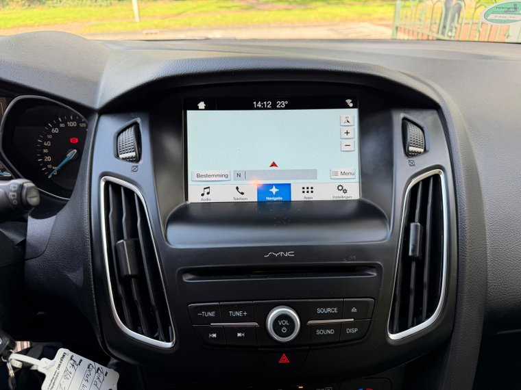 Vehicle Image 22