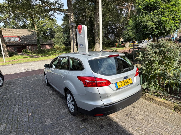 Vehicle Image 30