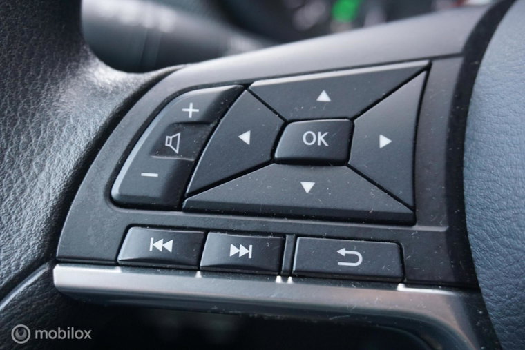 Vehicle Image 26