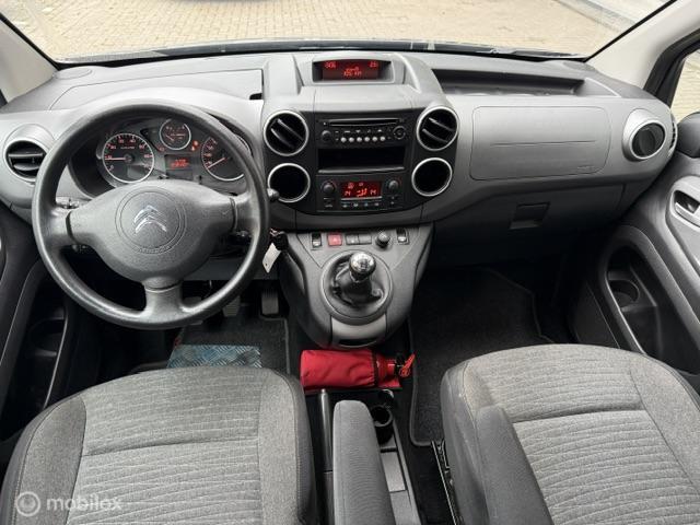 Vehicle Image 28