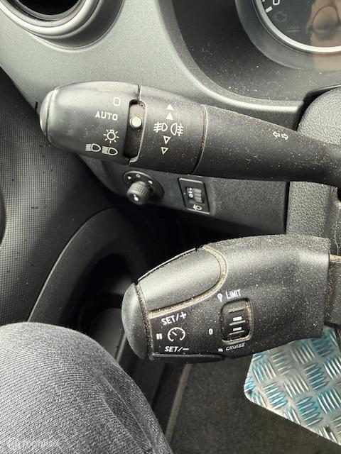 Vehicle Image 34