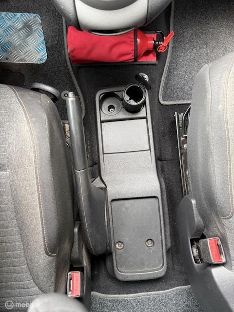 Vehicle Image 40