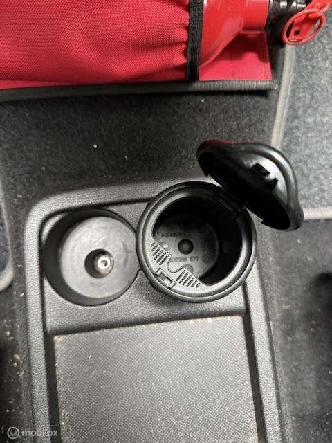 Vehicle Image 41