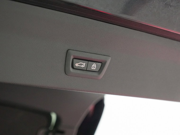 Vehicle Image 48