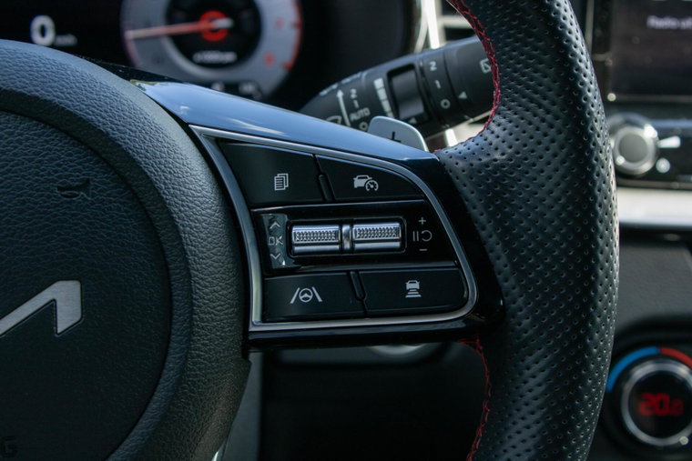 Vehicle Image 26
