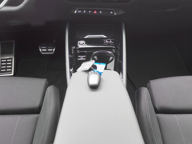 Vehicle Image 31