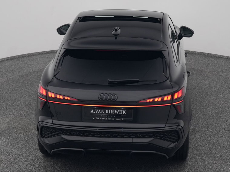 Vehicle Image 40