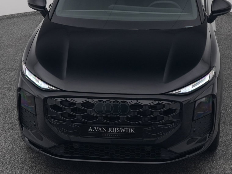 Vehicle Image 42