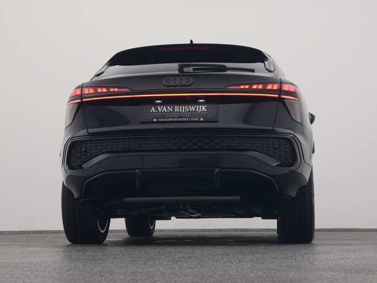 Vehicle Image 46