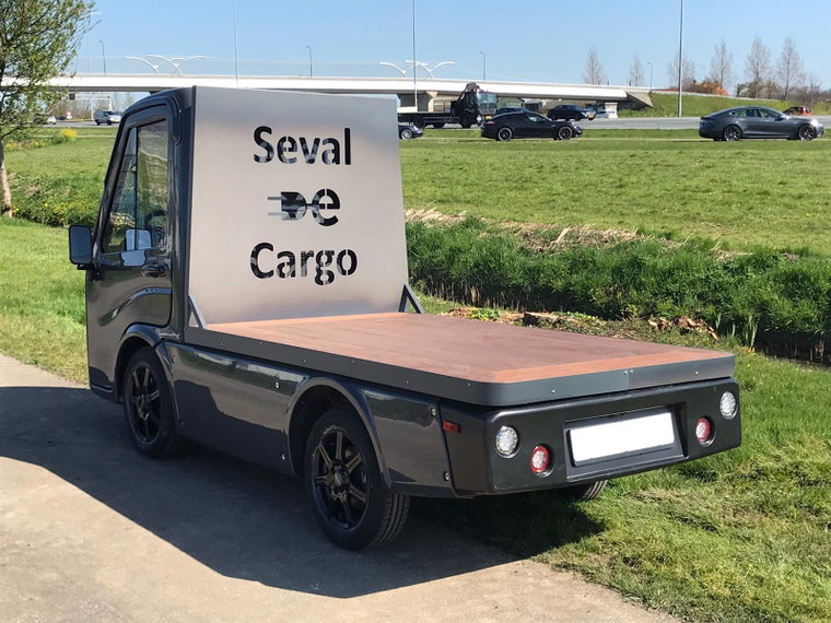 Vehicle Image 24