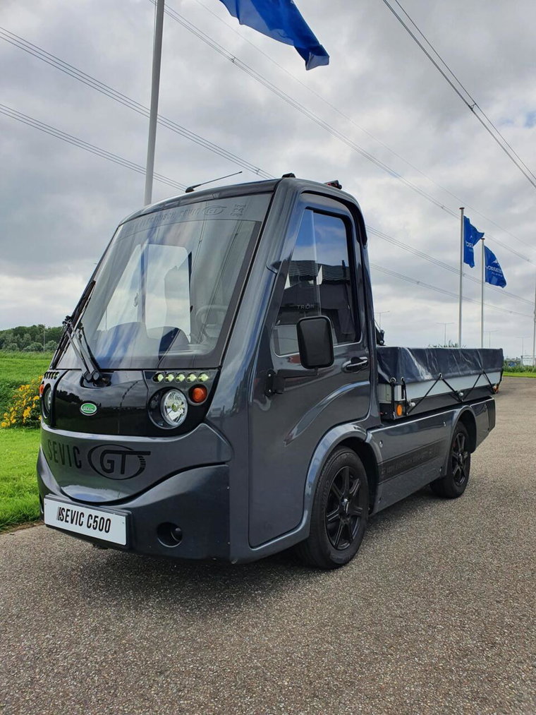 Vehicle Image 10