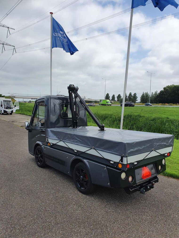 Vehicle Image 11