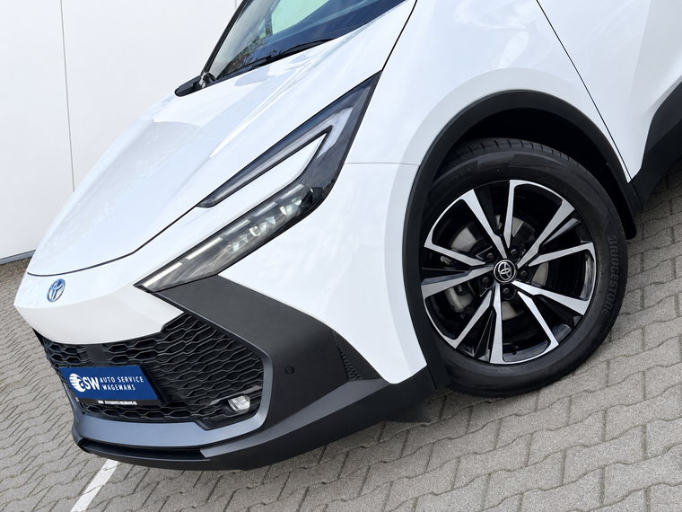 Vehicle Image 30