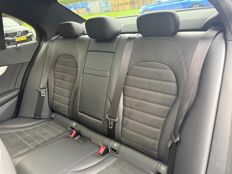 Vehicle Image 39
