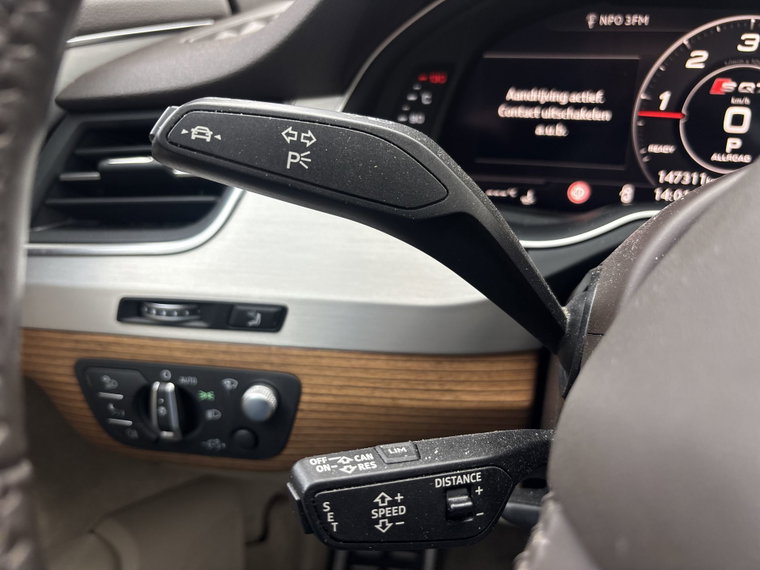 Vehicle Image 29