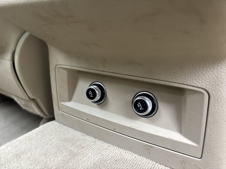 Vehicle Image 38
