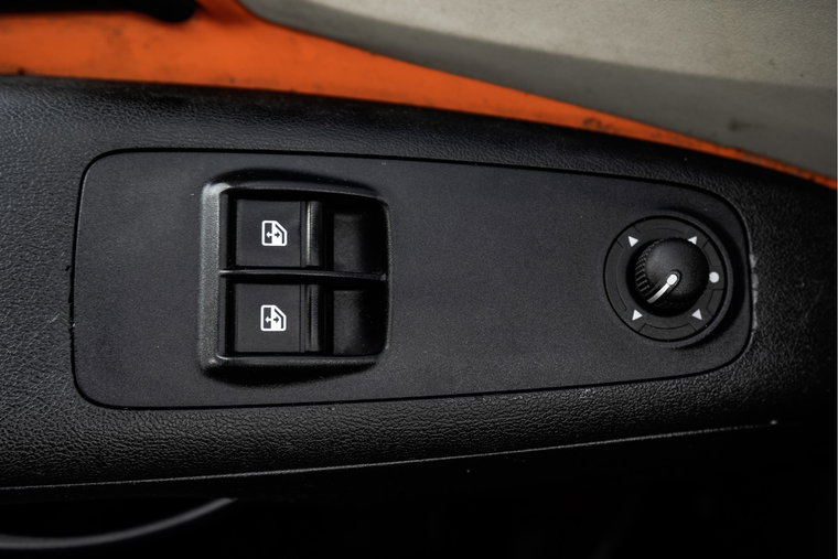 Vehicle Image 22